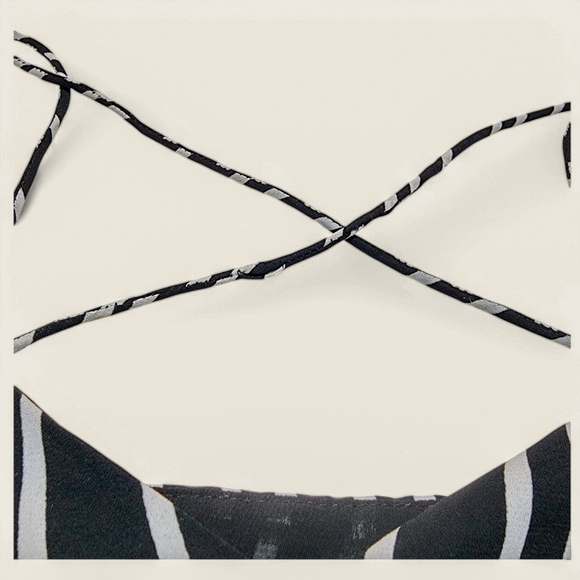 H&M‎ Striped Cross-Back Tank Top – Black & White, Size 4 - Picture 3 of 6
